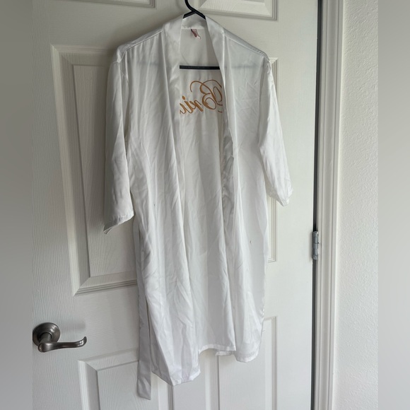 Bride Robe - Picture 2 of 2